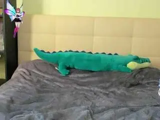 Tune-godness  live sex cam