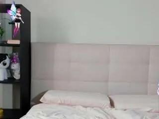 Tune-godness  live sex cam