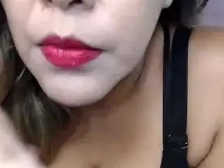 Beluxxx  live sex cam