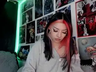 Charlottemansson  live sex cam