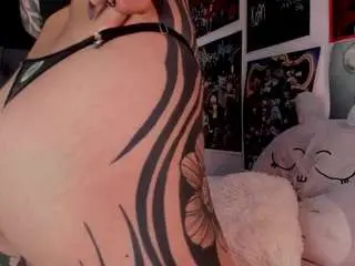 Charlottemansson  live sex cam