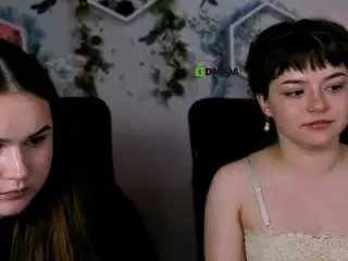 Ketty-shy  live sex cam