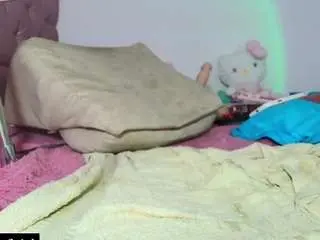 Kitty-fresa  live sex cam