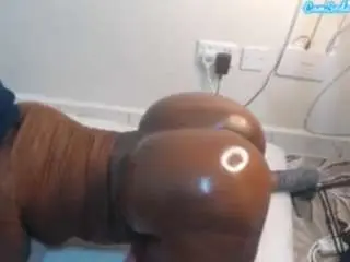 Lynvee  live sex cam
