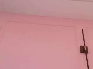 Mia-colllins  live sex cam