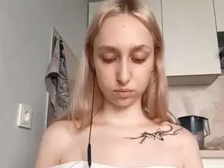 Vannamenaker  live sex cam