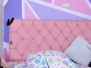 Angie-bigass  live sex cam