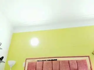 Megan-devon  live sex cam