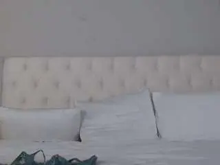 Nikkixluxe  live sex cam
