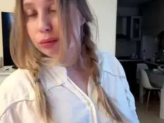 Svetlanalivasy  live sex cam