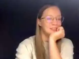 Debbrayoumon  live sex cam