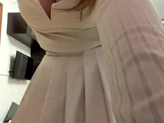 Jackieslinger  live sex cam