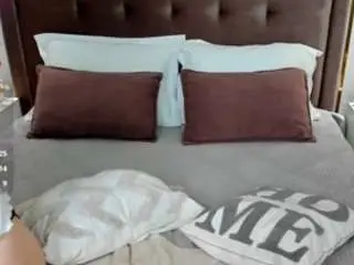 Rinabloom  live sex cam