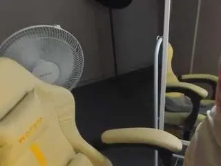 Sunshysunshy  live sex cam