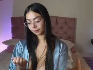 Alinna-1  live sex cam