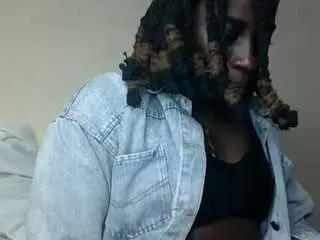 Bentah  live sex cam