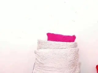 Hazel-34  live sex cam