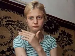 Naomigernert  live sex cam