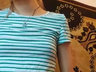 Naomigernert  live sex cam