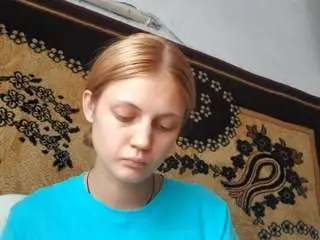 Naomigernert  live sex cam