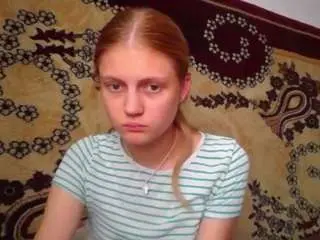 Naomigernert  live sex cam