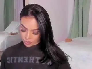 Blackandwhiite  live sex cam