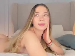 Chloedee  live sex cam
