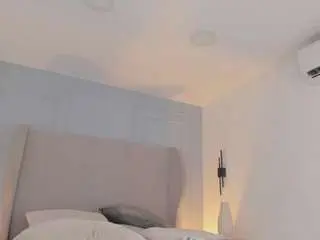 Chloedee  live sex cam