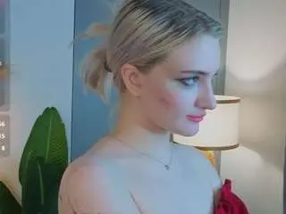 Crystaduesterback  live sex cam