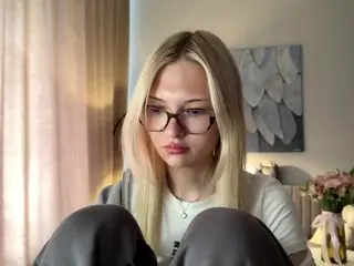 Dorthycalabretta  live sex cam
