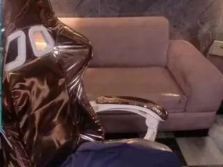 Evoni-b  live sex cam