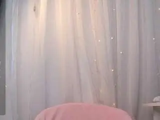 Kellybbface  live sex cam