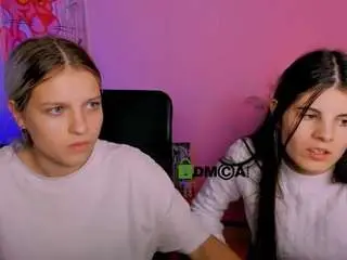 Lizzie-boom  live sex cam