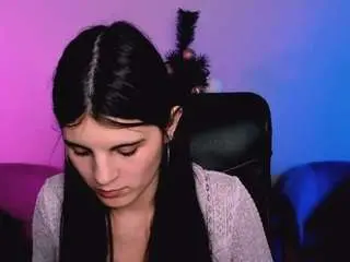 Lizzie-boom  live sex cam