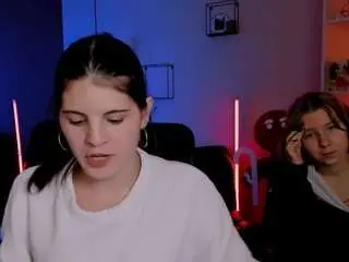 Lizzie-boom  live sex cam