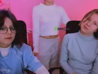 Lizzie-boom  live sex cam