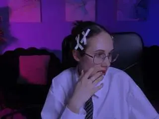 Lizzie-boom  live sex cam