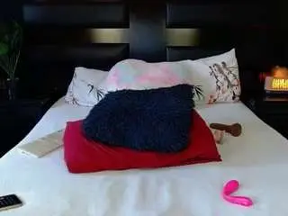 Queennicky1  live sex cam