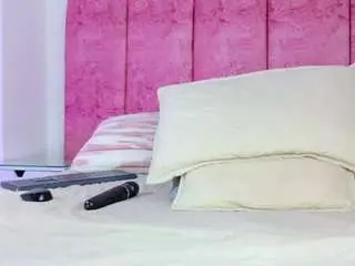 Emmacurvy  live sex cam