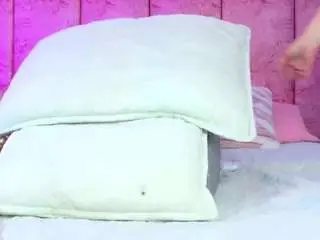 Emmacurvy  live sex cam