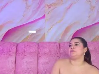 Emmacurvy  live sex cam
