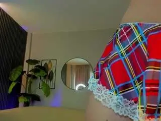 Hottielillyxxx  live sex cam