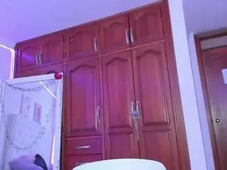 Scarlett-moo  live sex cam
