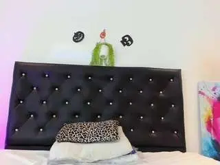 Scarlett-moo  live sex cam