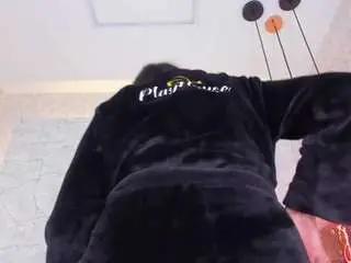 Aprilalen  live sex cam