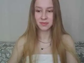 Lilydevil12  live sex cam