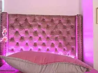Nathalyasummer  live sex cam