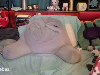 Savethebea  live sex cam