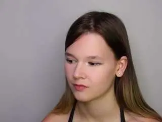 Lavetalalumiere  live sex cam