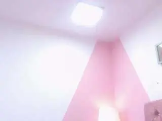 Miss-demoni  live sex cam